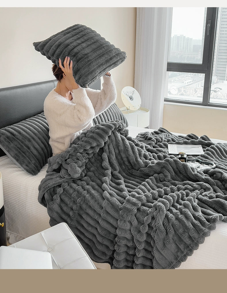 Rabbit Plush Blanket Winter Thick Coral Fleece Blanket Office Nap Blanket Sofa Blanket