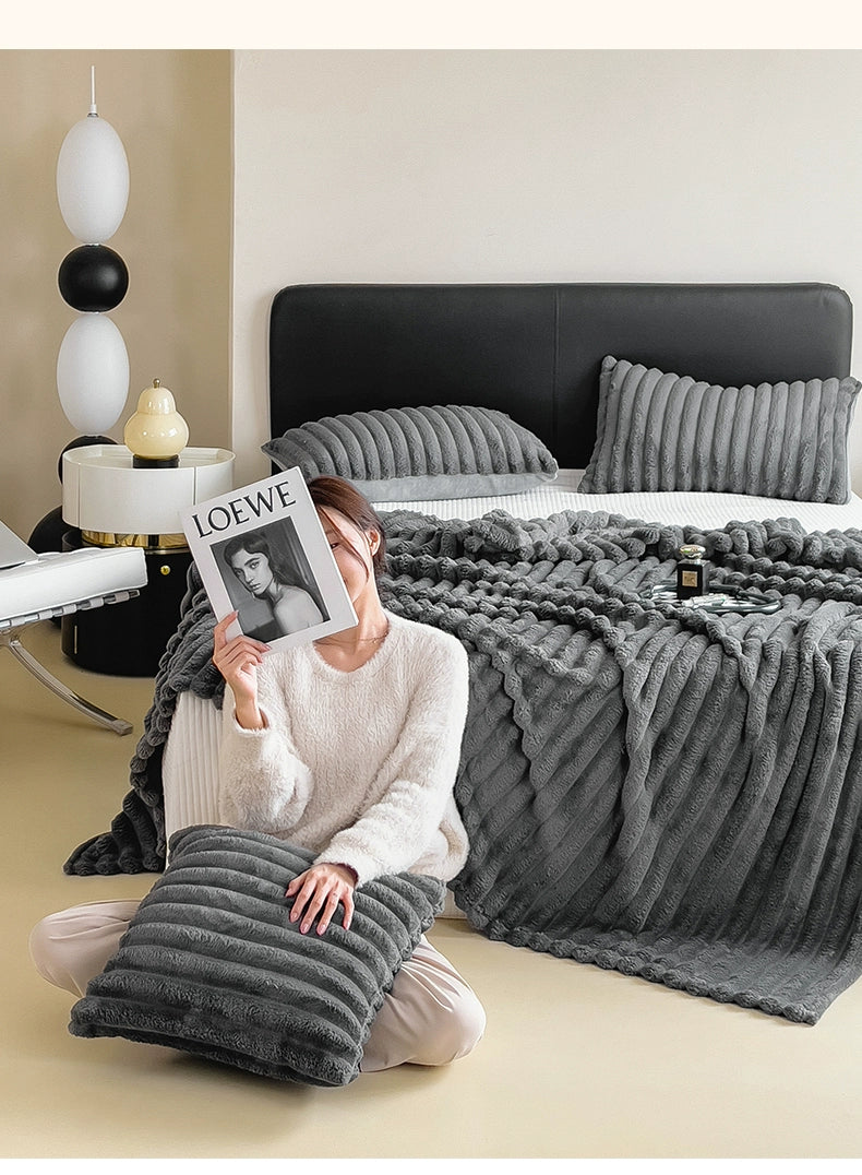 Rabbit Plush Blanket Winter Thick Coral Fleece Blanket Office Nap Blanket Sofa Blanket