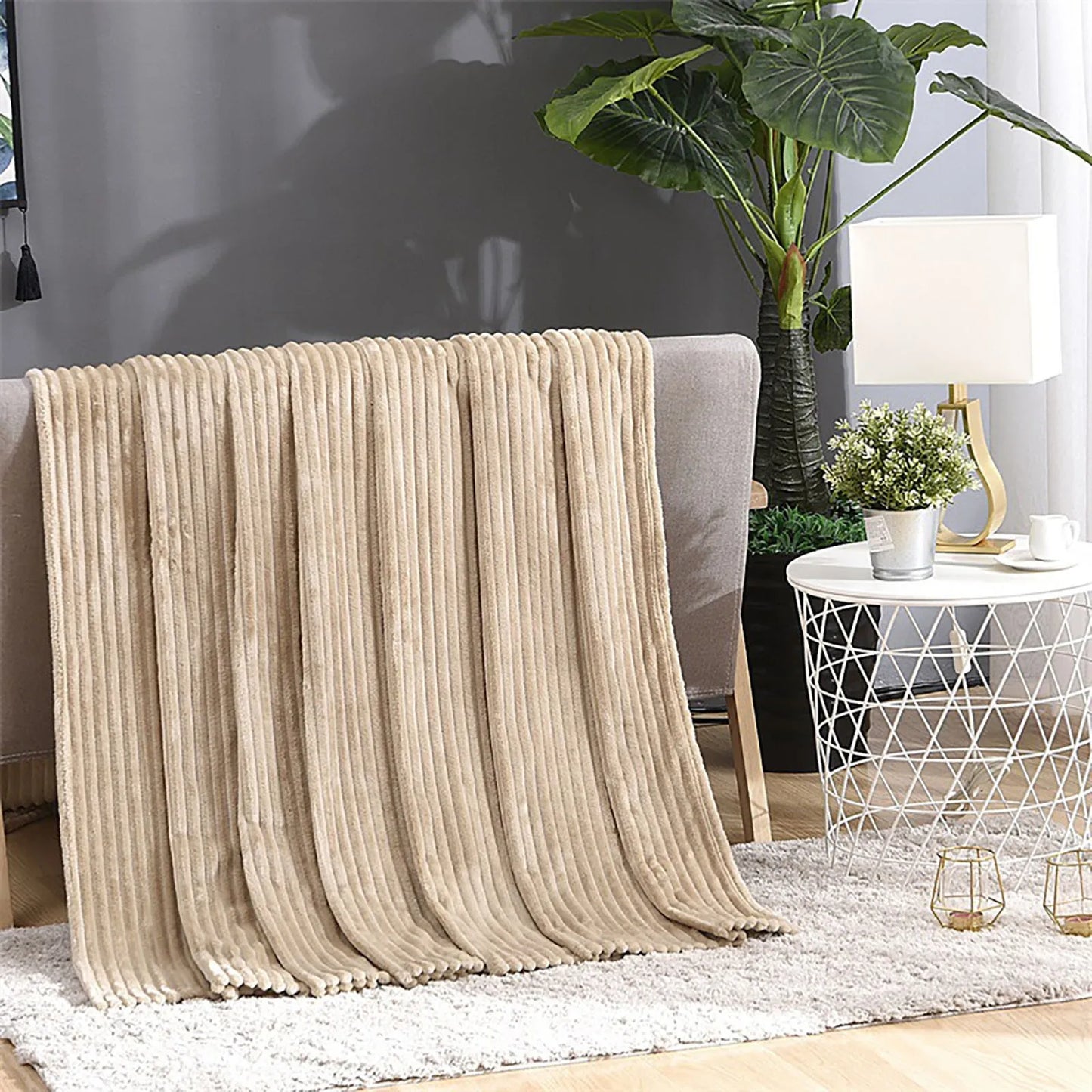 45x70cm Blanket Throw Blanket Super Soft Reversible Ultra Luxurious